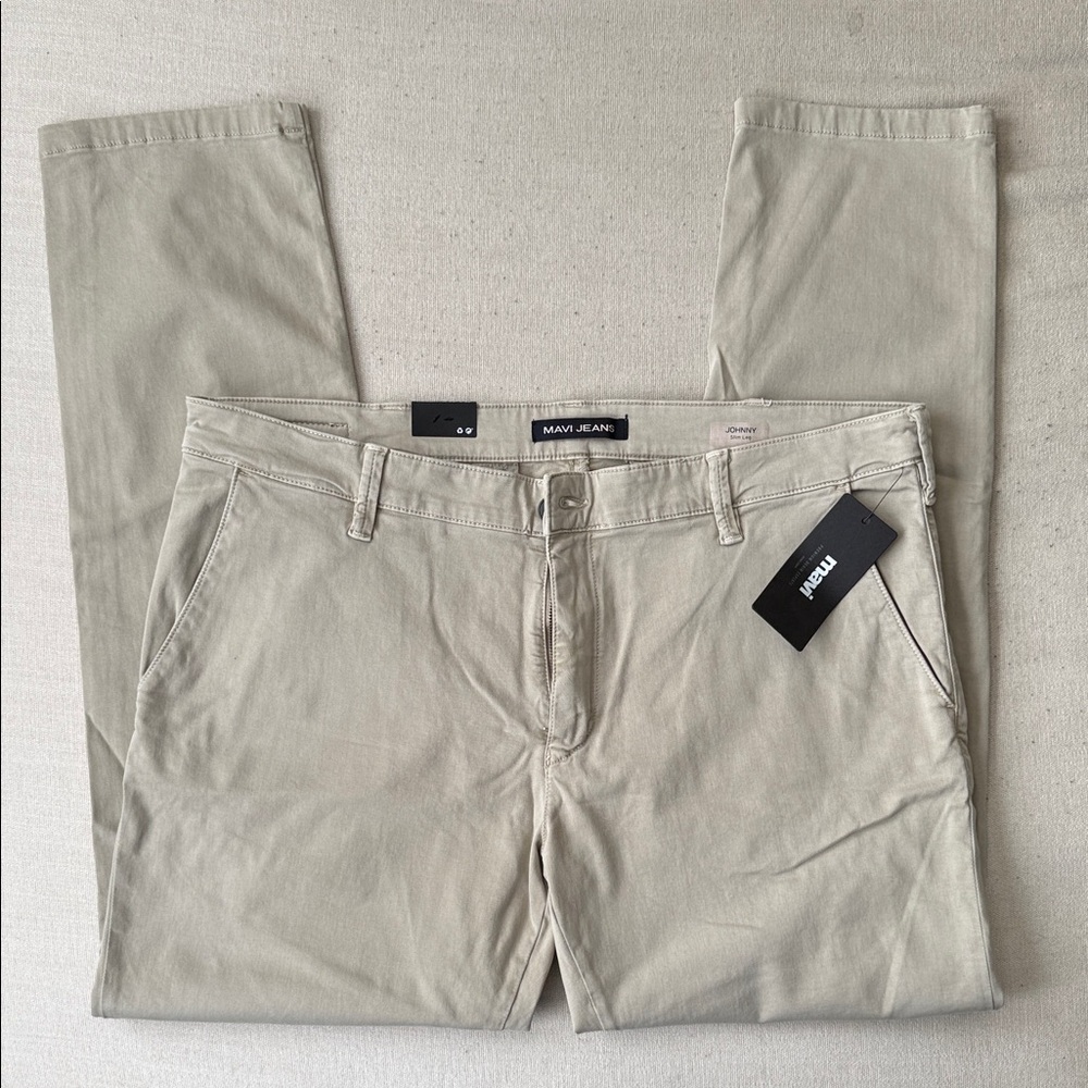 Mavi Men’s Stone Grey Sateen chino’s